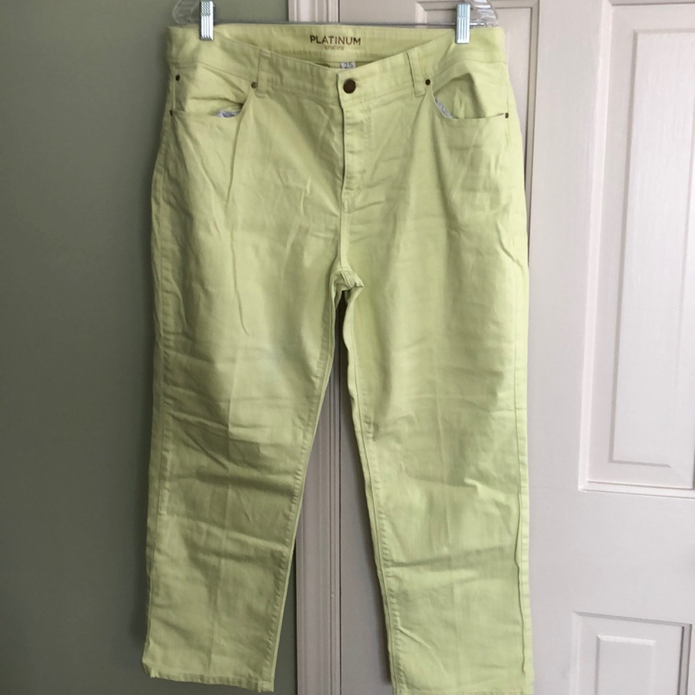 Chico’s sz 2.5  light green jeans